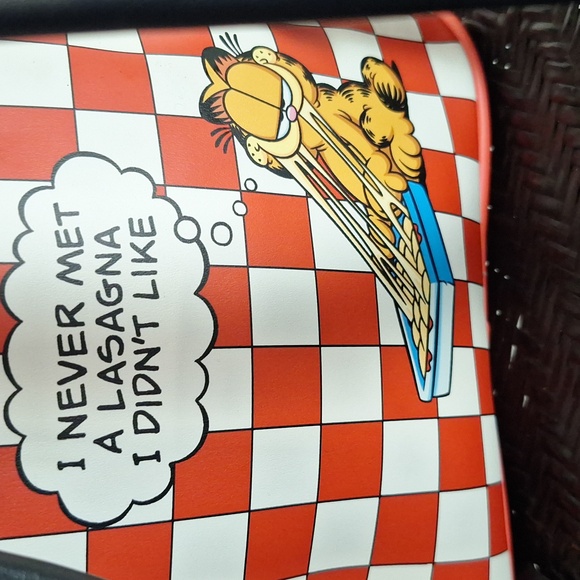 Loungefly Lasagna Garfield Backpack - Picture 4 of 12